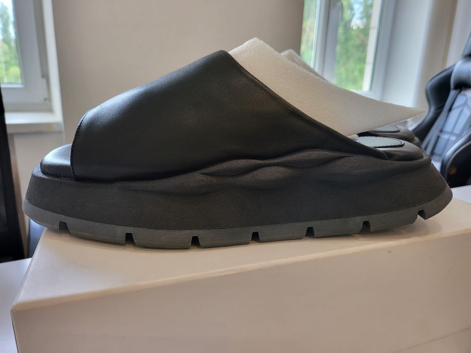 Шльопанці шкіряні Eytys оригінал