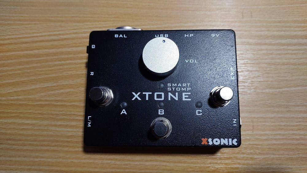 XTONE XSONIC аудиоинтерфейс/midi контроллер