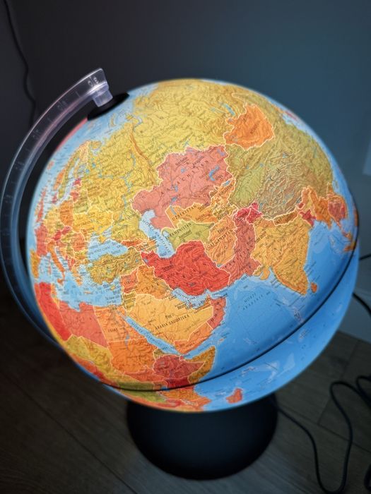 Lampka globus stan bardzo dobry