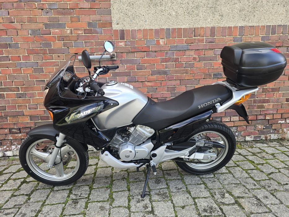 Honda XL 125 Varadero .2006r. Kufer // pług // 1 właściciel