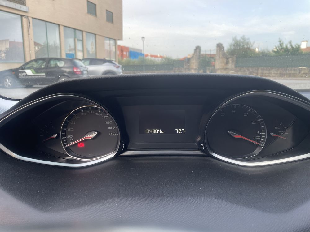 Peugeot 308 - Allure - 1.2 130Cv
