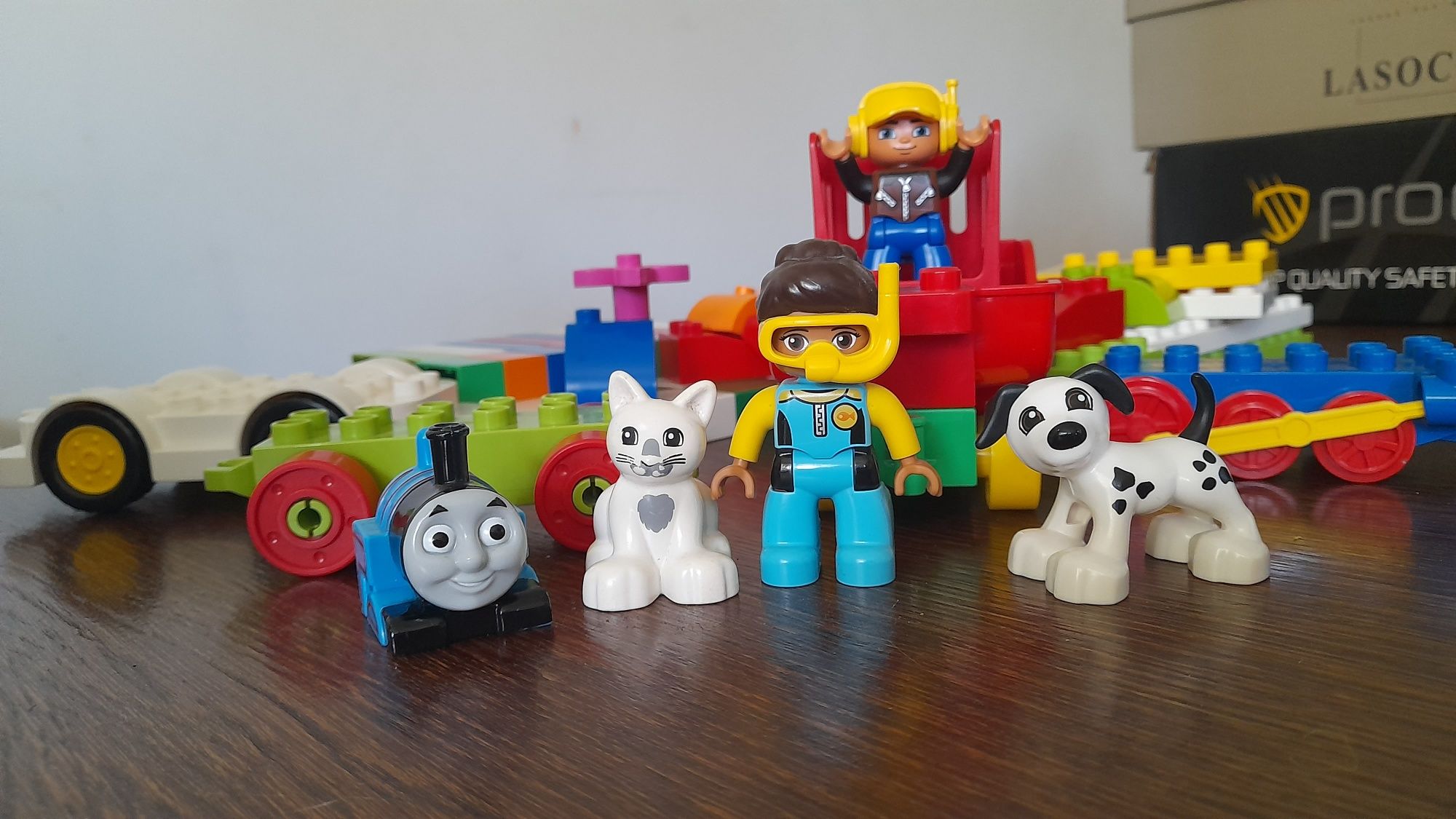 Lego duplo 75 szt.+5 figurek