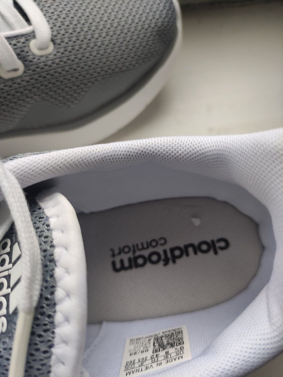 Кроссовки бігові ADIDAS PUREMOTION 2.0 IF2771 сірі 42 розмір Cloudfoam