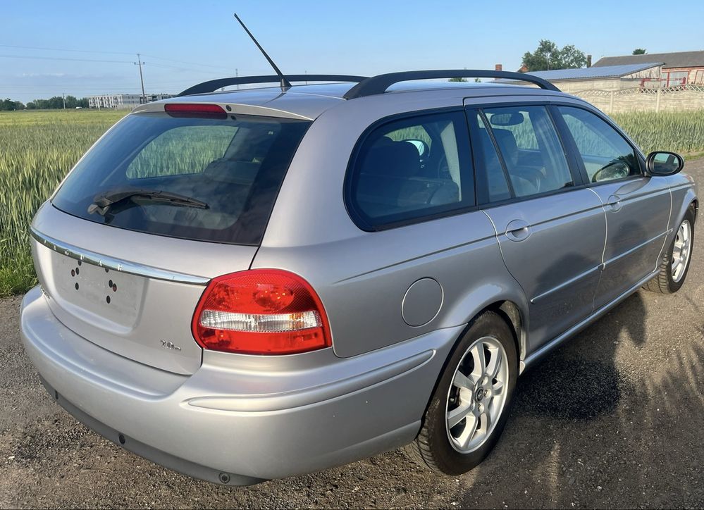Jaguar x-type 2004 rok