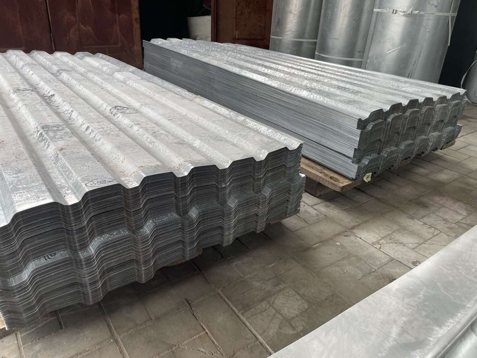 Профнастил 250грн.лист. 0.4некондиция.