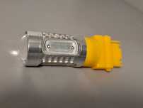 LED P27/7W 3157 pomarańczowa do kierunkowskazów aut z USA