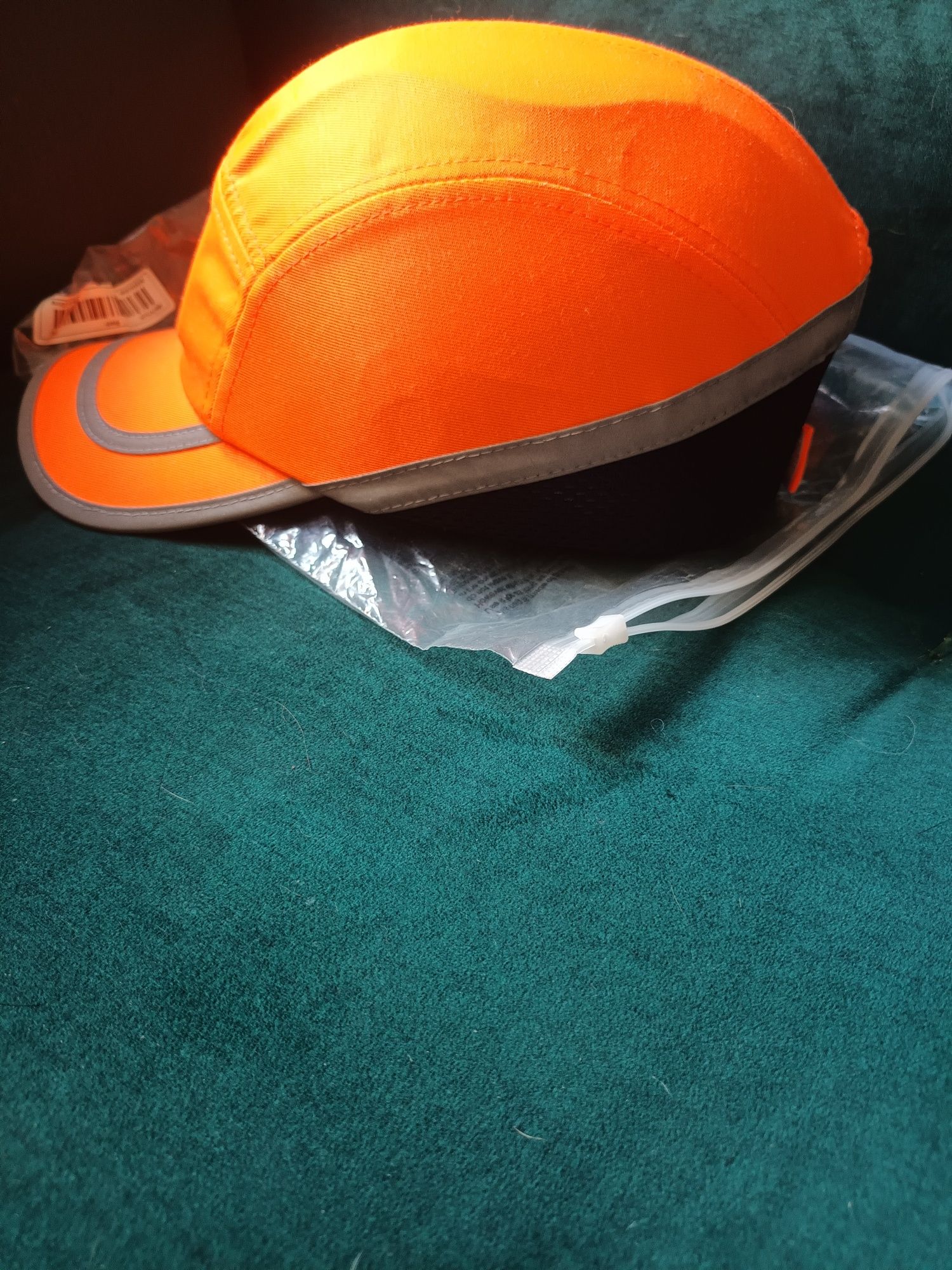 Czapko kask nowy