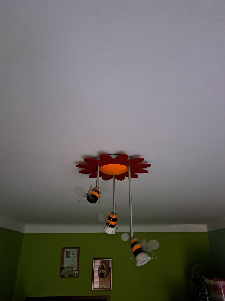 Lampa dziecięca pszczoły