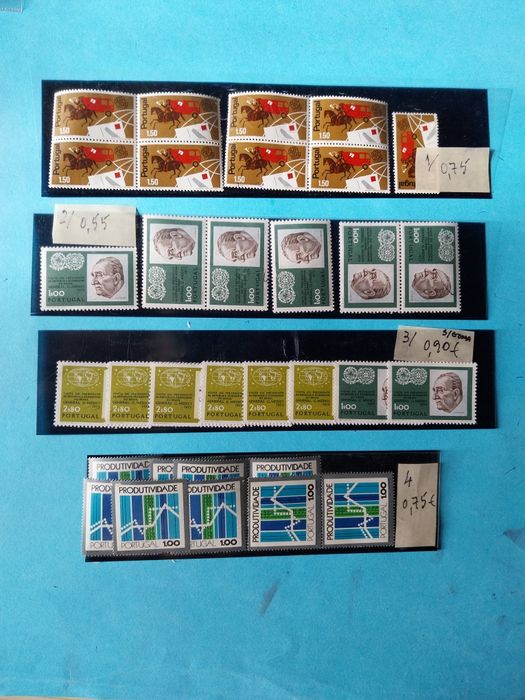 Selos de Portugal.  Sobras de colecções  déc. 70