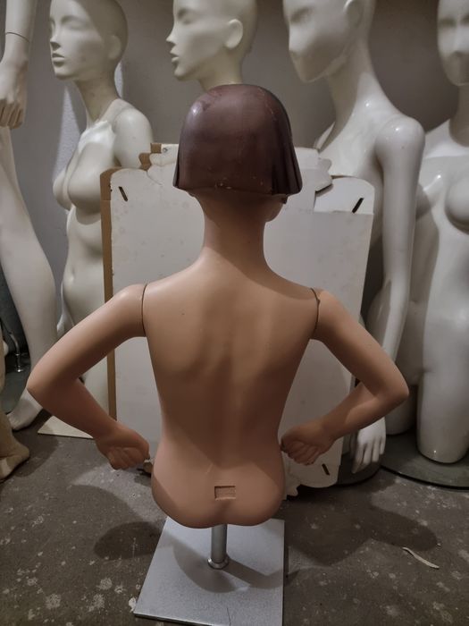 Busto menina com base
