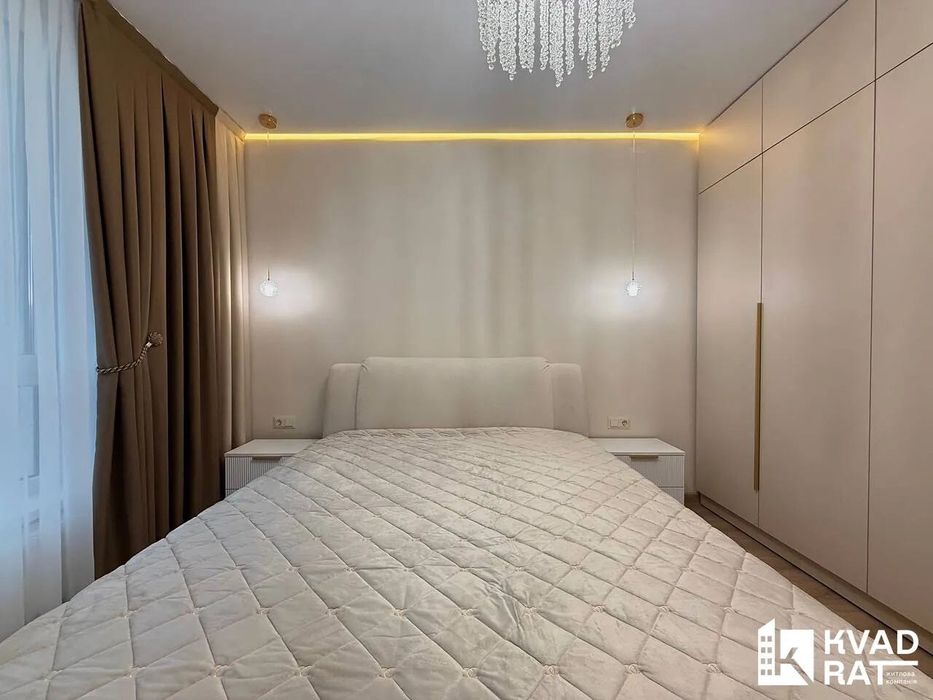 Продам повністю укомплектовану квартиру в ЖК Фемелі Плаза