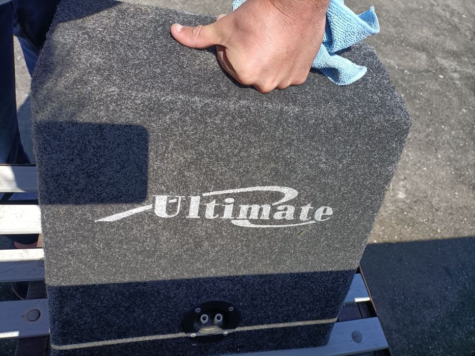 Subwoofer ultimate 800w + amplificador magnat 600 w como novo