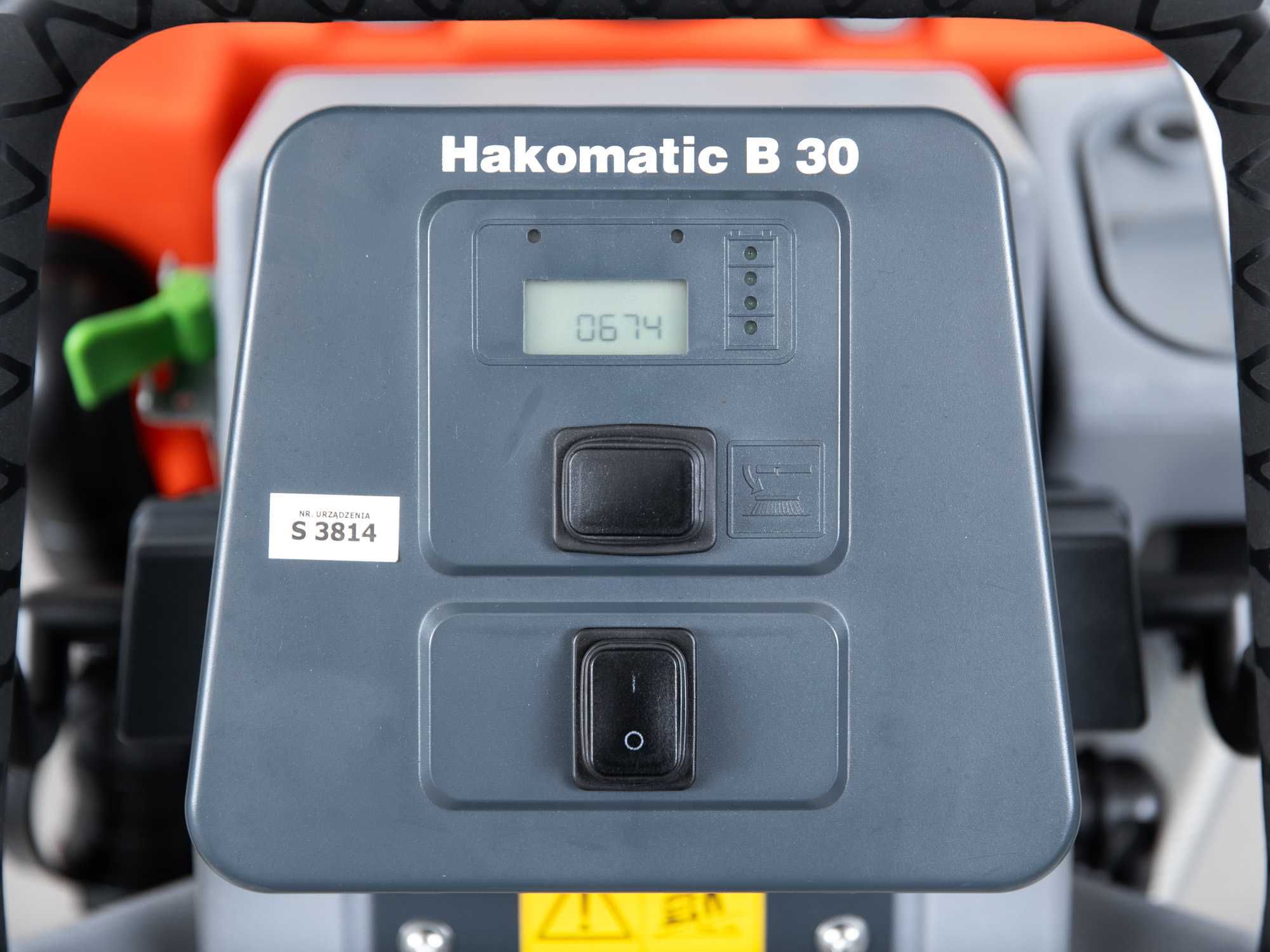 Szorowarka Hako Hakomatic B30 TB430 NOWE BATERIE 2014r 674h 9500 netto