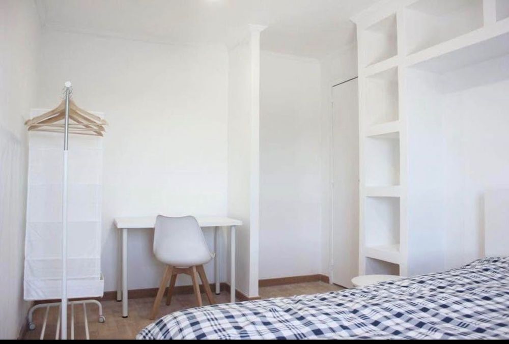 Quarto 1a Pessoa Agualva cacém