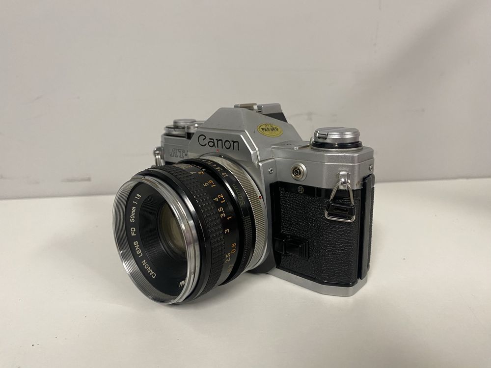 Canon AT-1 50mm f1.8 - aparat analogowy, zadbany, z kolekcji