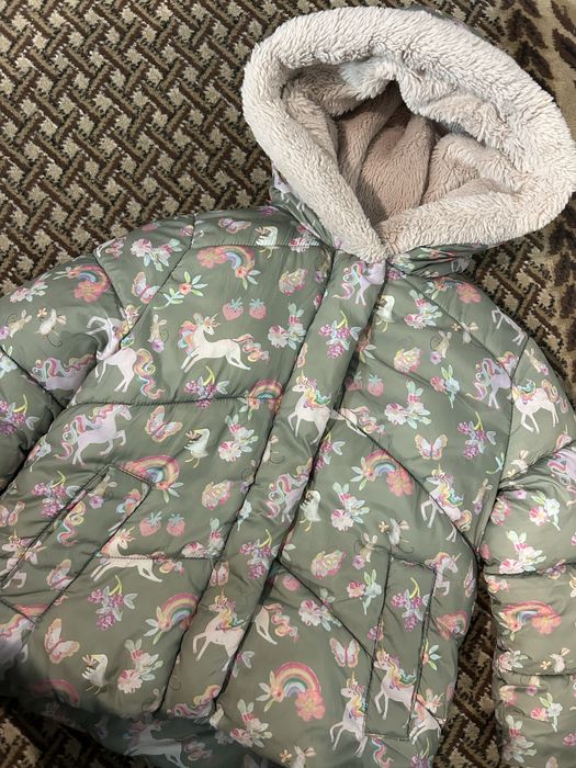 Зимова курточка на дівчинку 116/122 Next