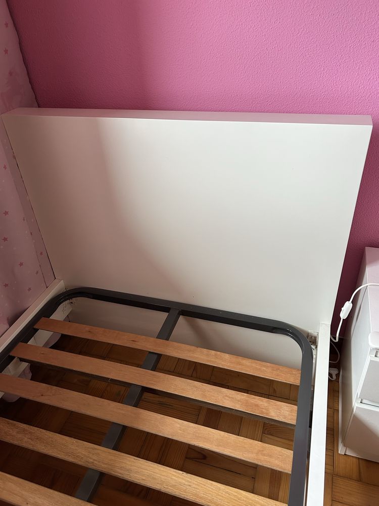 Cama de solteiro