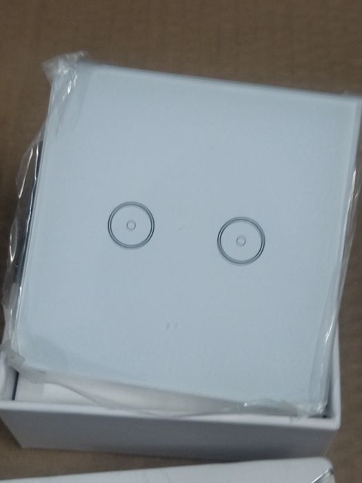 WlaczniK światła Smart wi-fi biały (V12*)