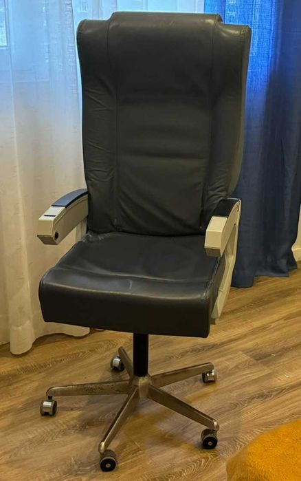 Cadeira individual de avião da TAP 1 classe em bom estado conservação