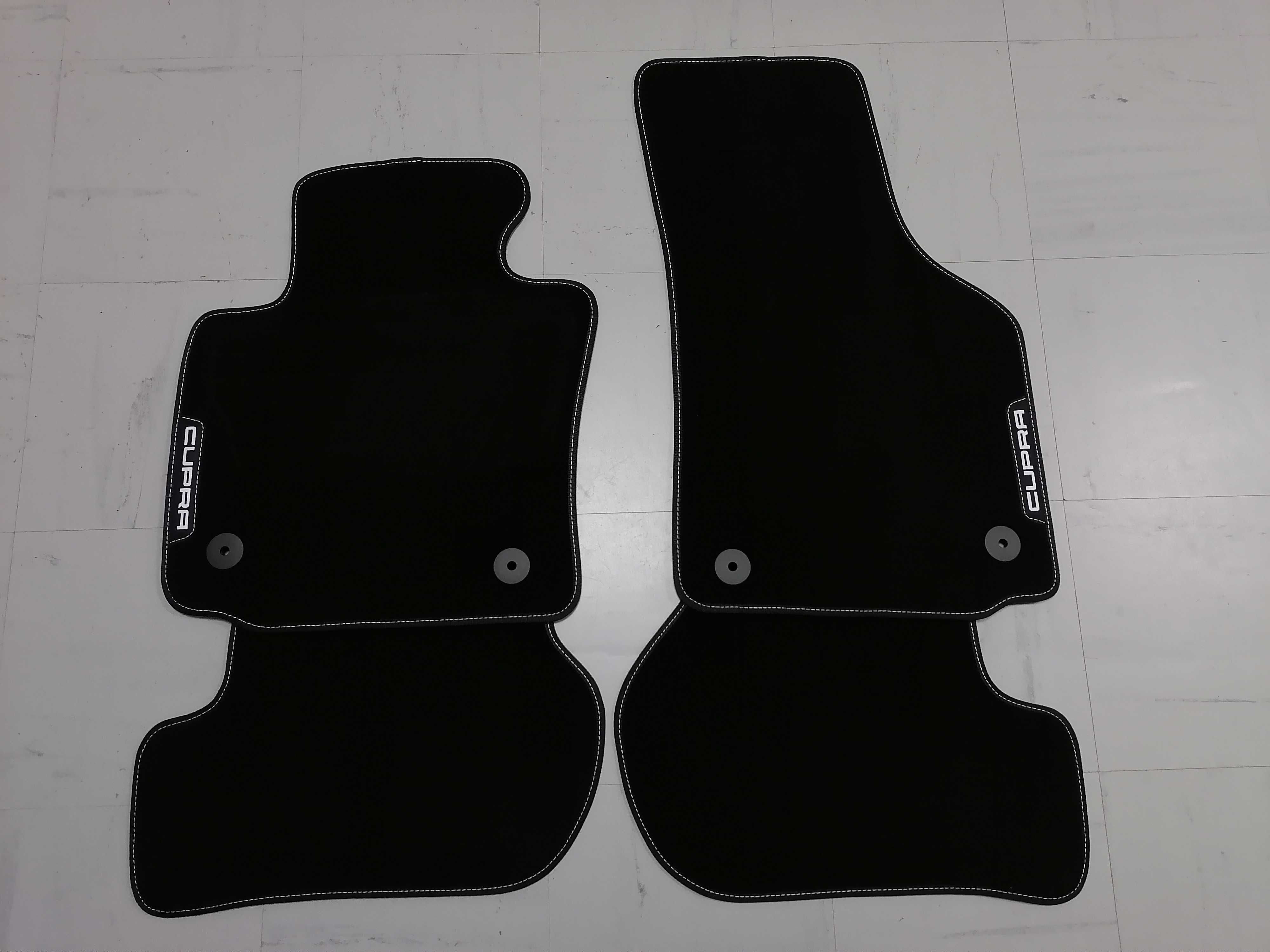 Tapetes para carros, tratores, máquinas, barcos, camiões - CarPed.pt