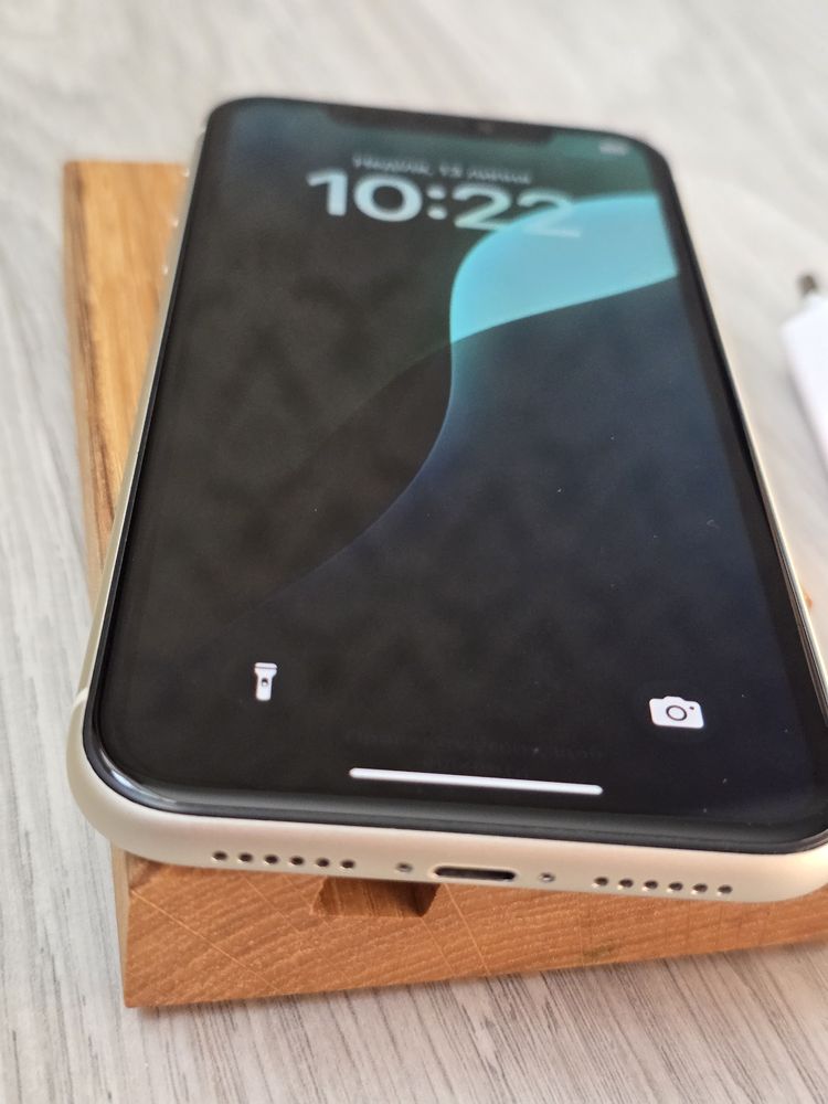 Iphone 11 64Gb, 100% акб, як новий