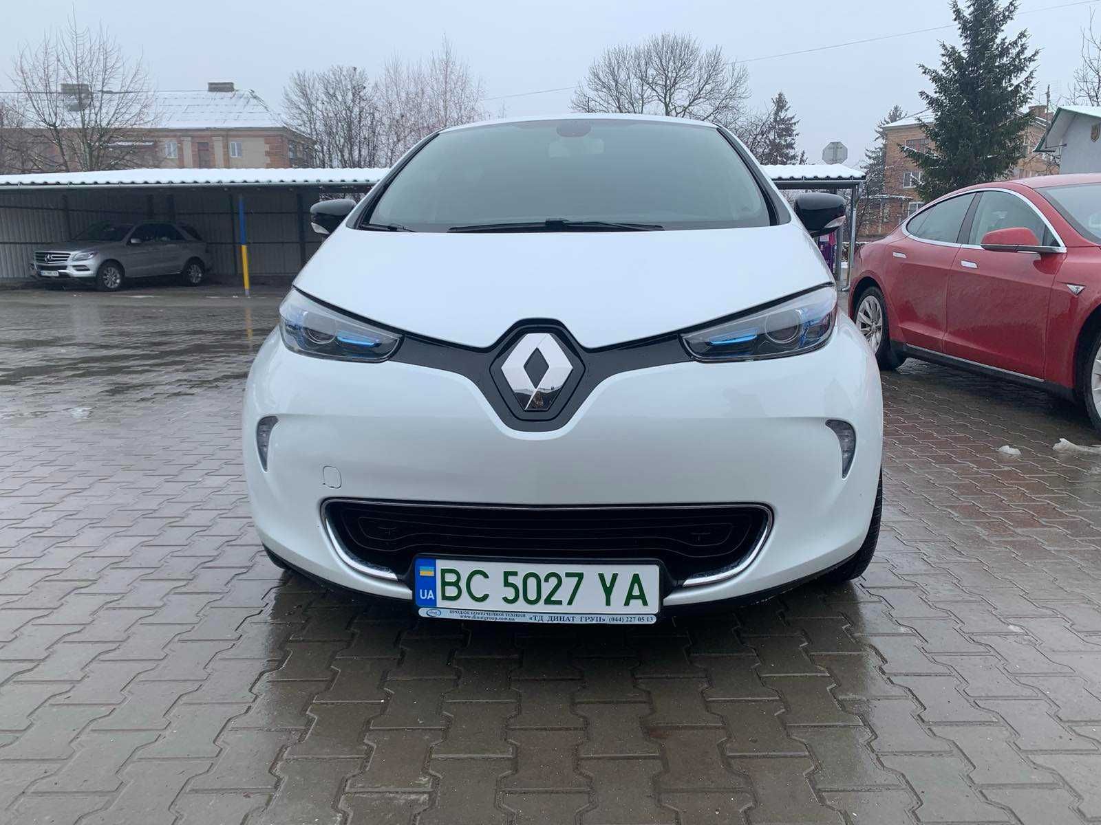 Продам Renault Zoe 2017р, Ємність акумулятора 41 кВт⋅г