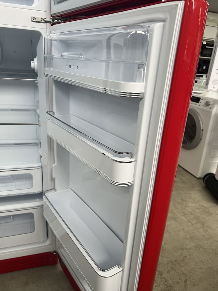 Холодильник Smeg FAB30