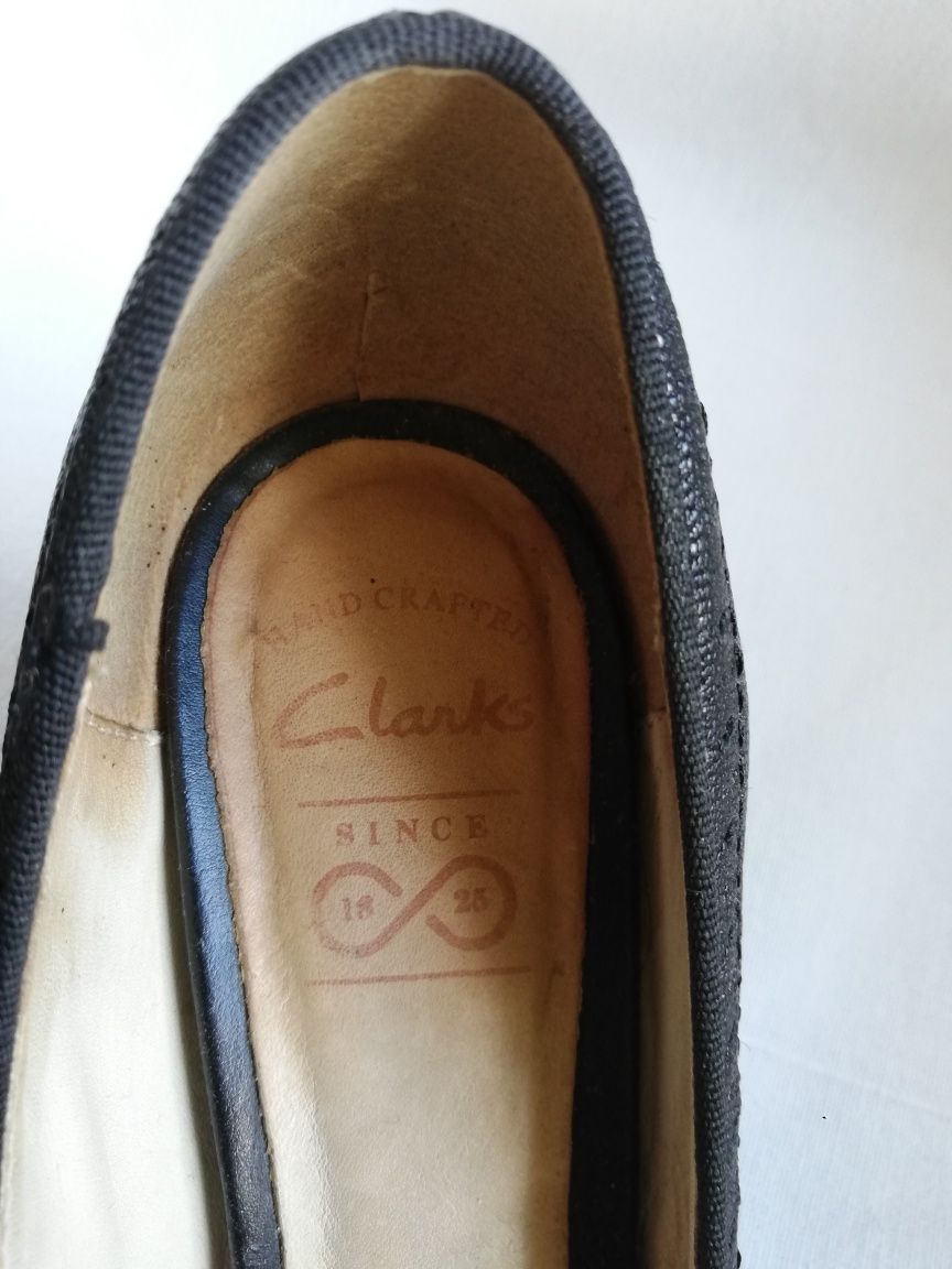 Skorzane clarks, robione ręcznie, skora naturalna odkryty palec, obcas