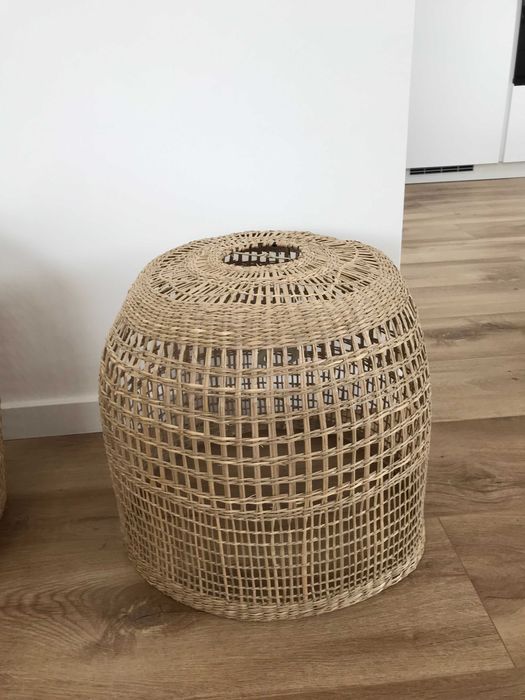 Abajur de teto, em verga, diâmetro de 40 cm