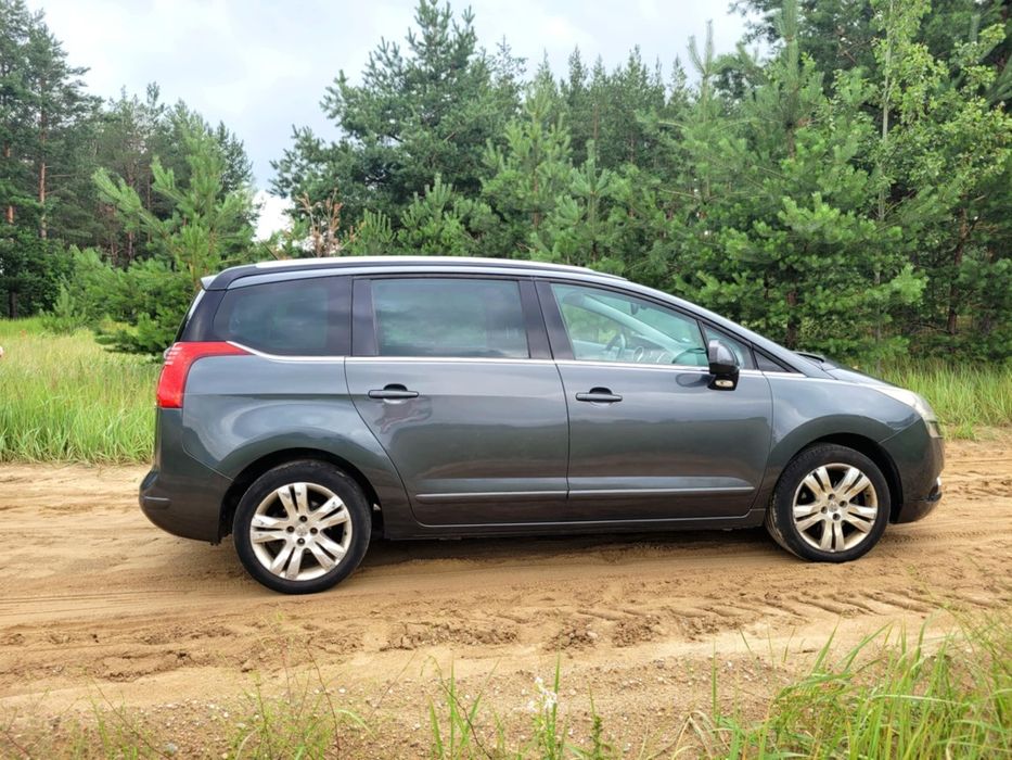 Peugeot 5008, 7 osobowy, zadbany