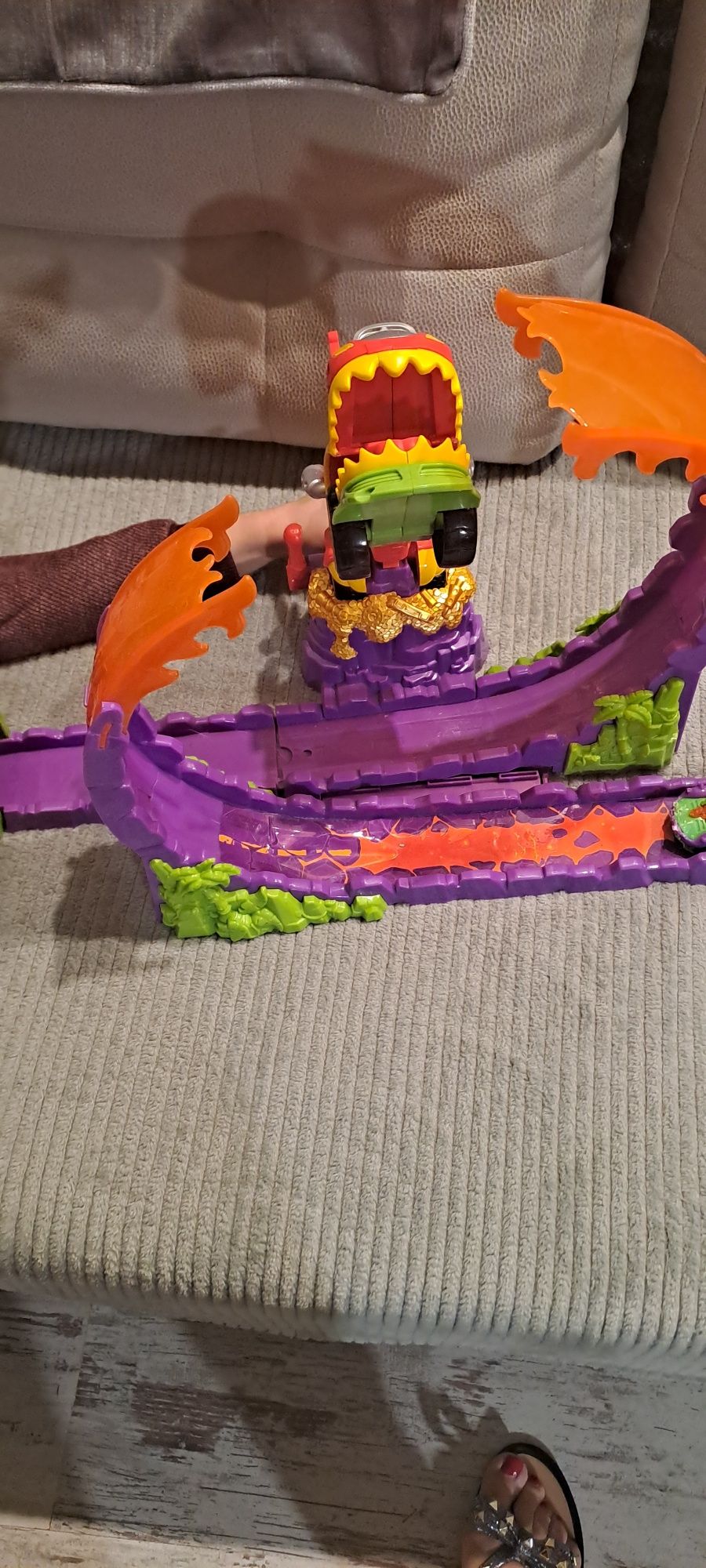 Zabawka z wyrzutnią T-Races Dragon Loop