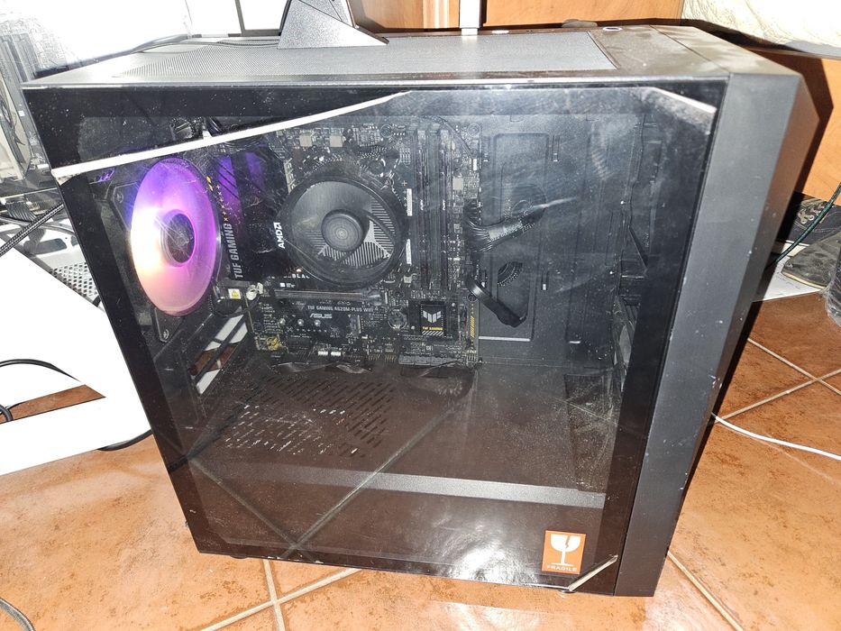 Desktop personalizado AM5 Ryzen 5 8500G