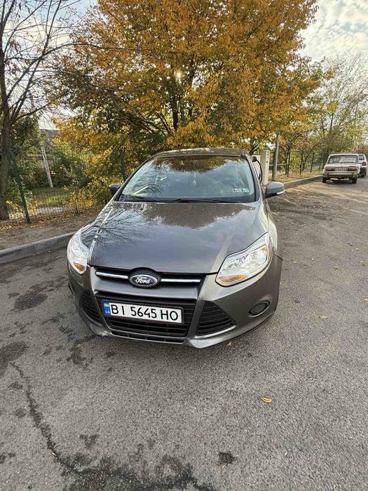 Продам Форд Фокус 2013 год Автомат