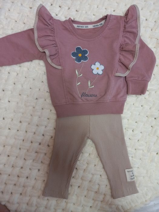 Гарний та зручний костюмчик