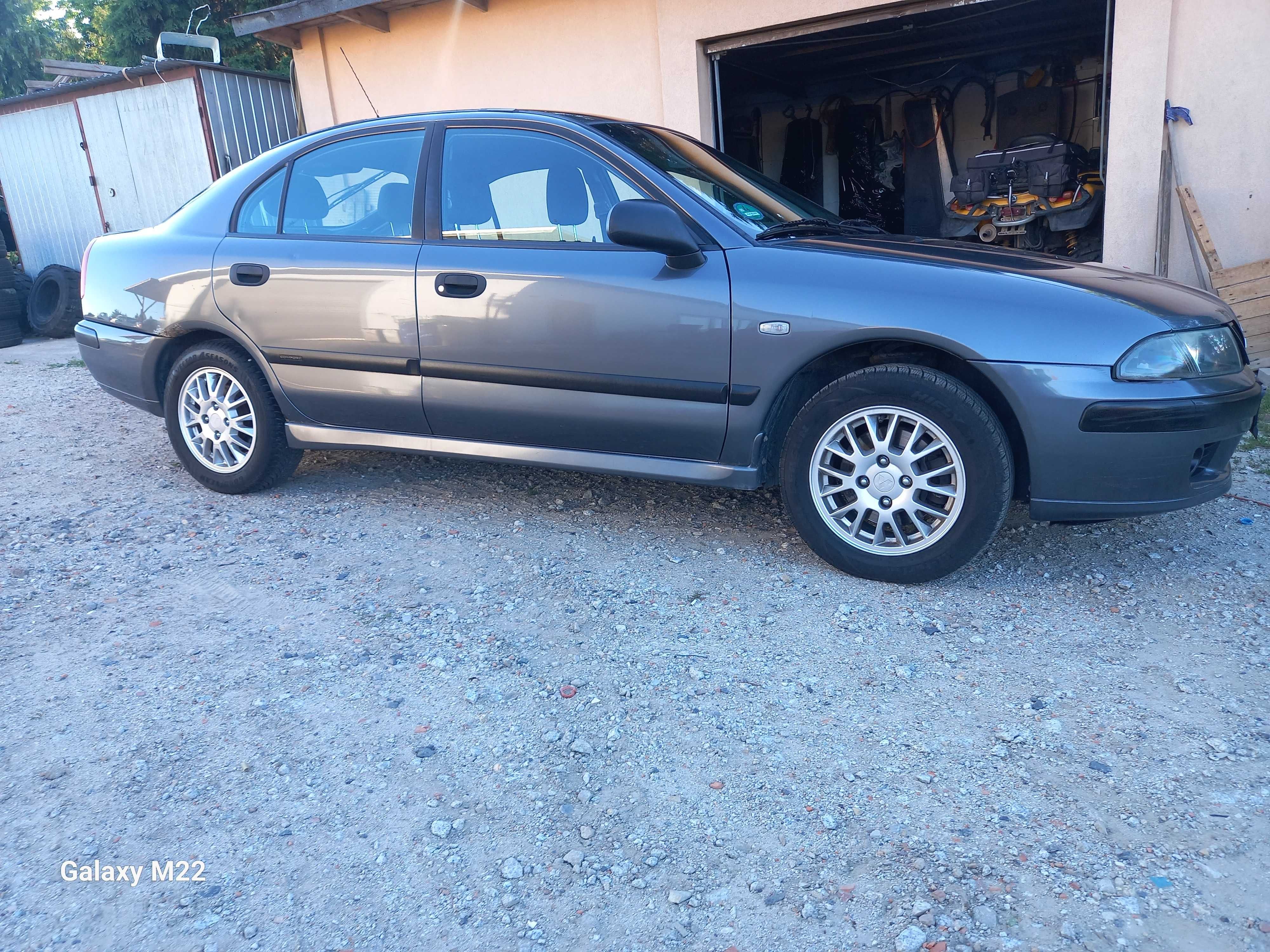 Mitsubishi Carisma 1.8 GDI 2004 Rok