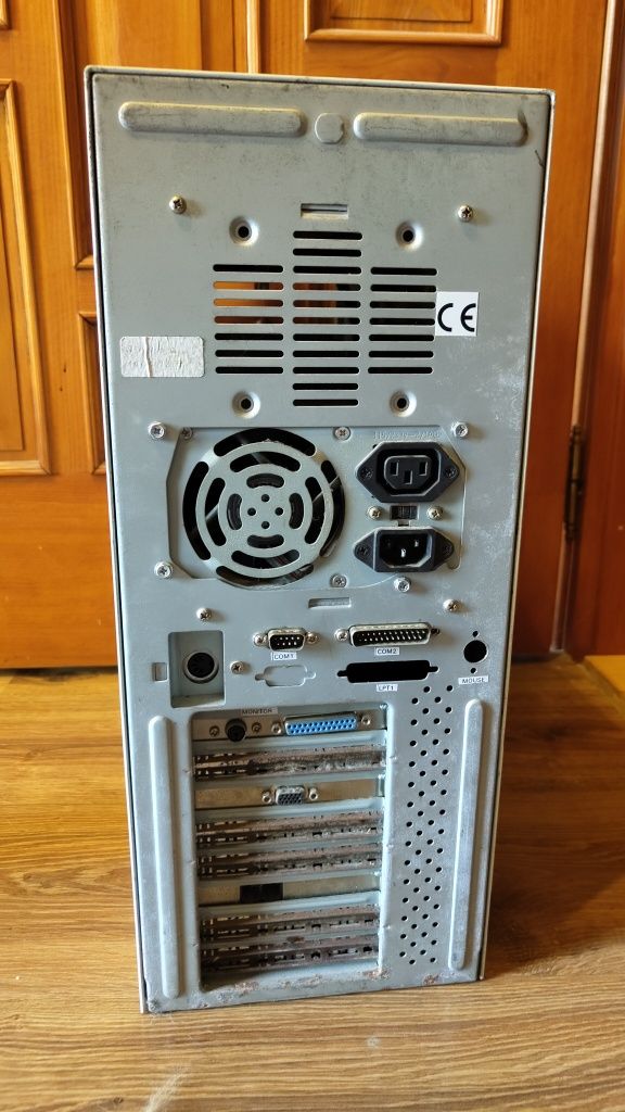 Retro pc Pentium 100 MHz grafika S3 bez dysku