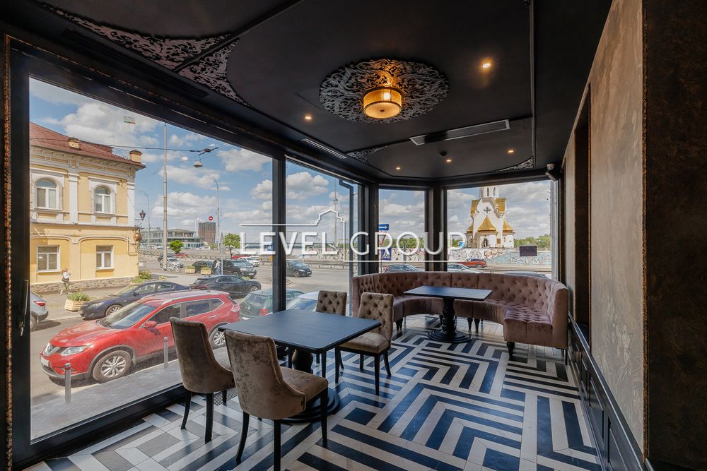 Унікальний новий Ресторан з ремонтом в серці Подолу