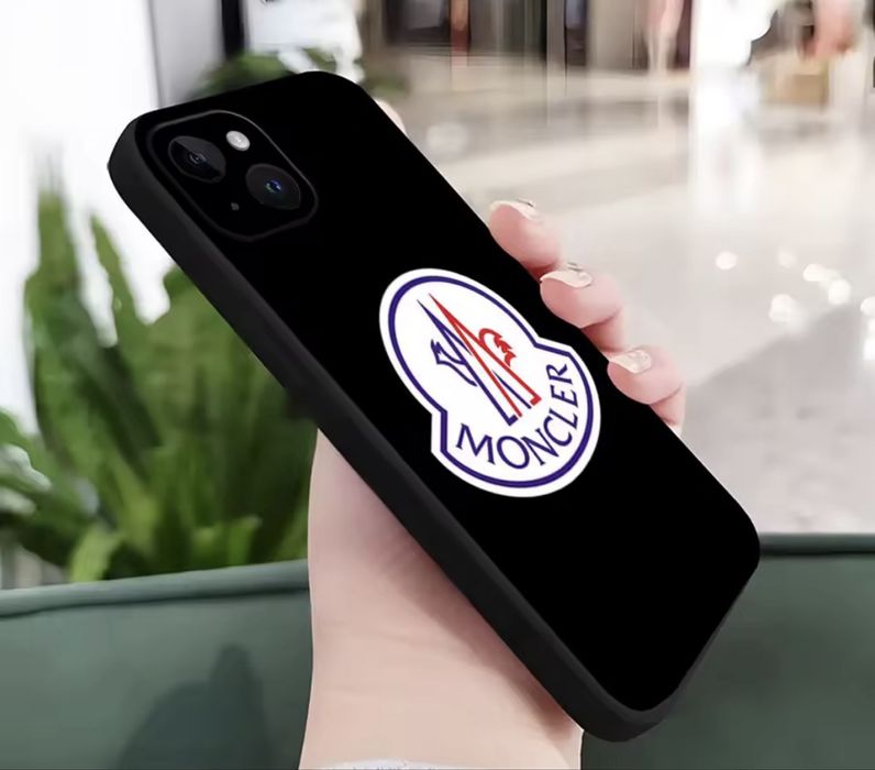 Capas iphone  moncler