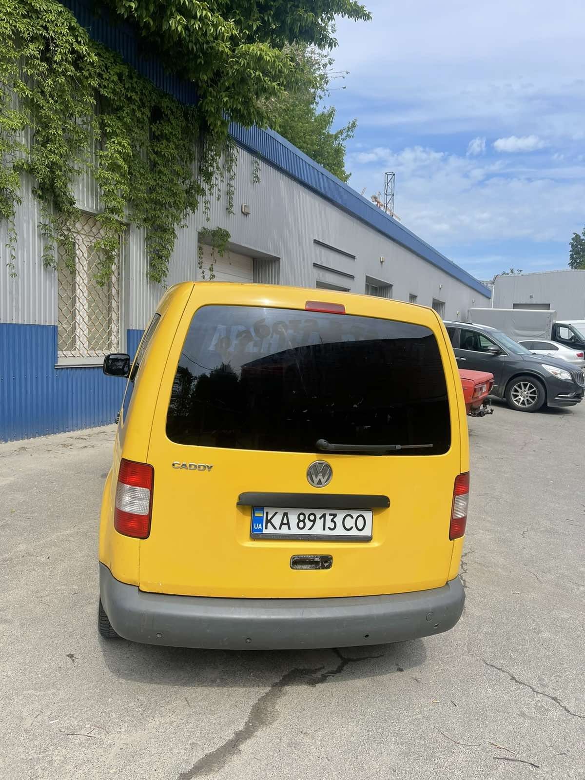 Аренда 2800грн/неделя,авто универсал груз/пасс Volkswagen Caddy.