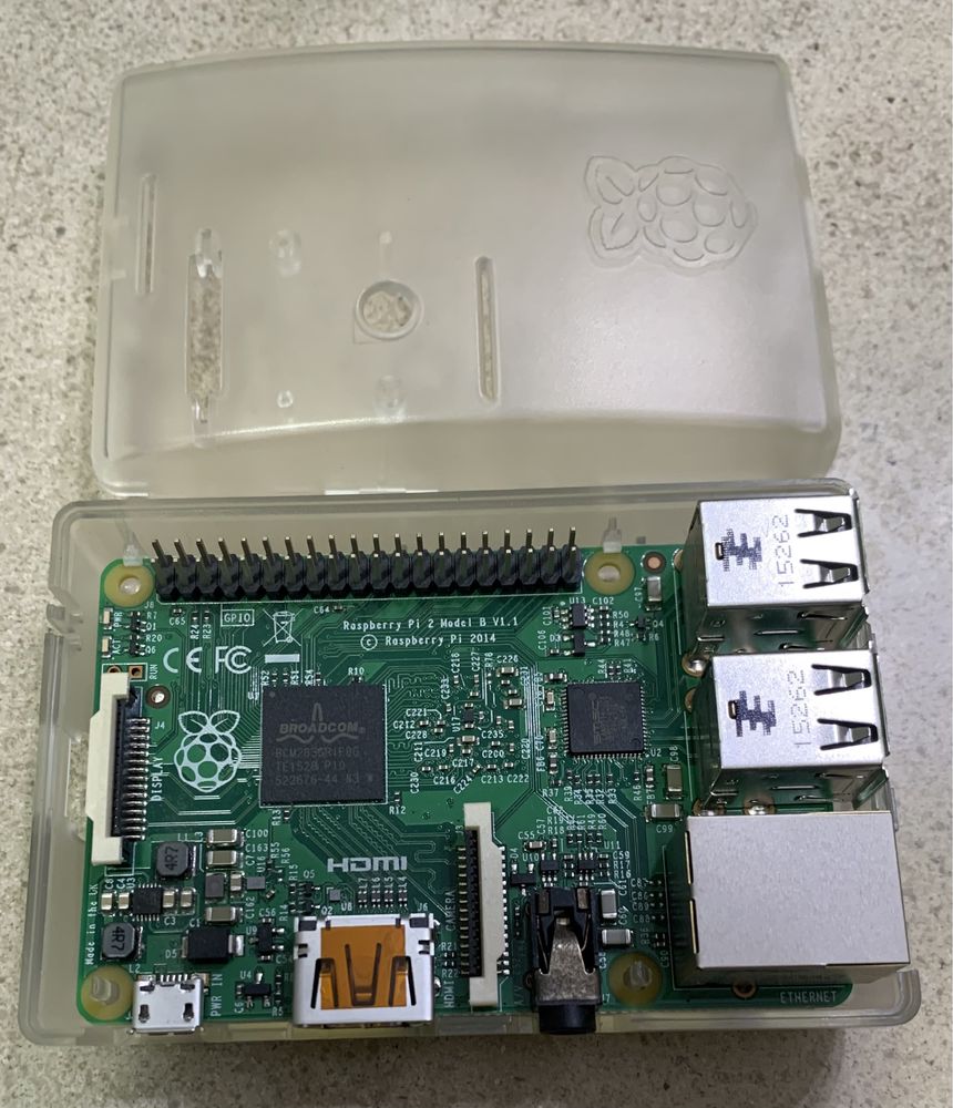 Raspberry Pi 2 Model B + Caixa Original + Acessórios
