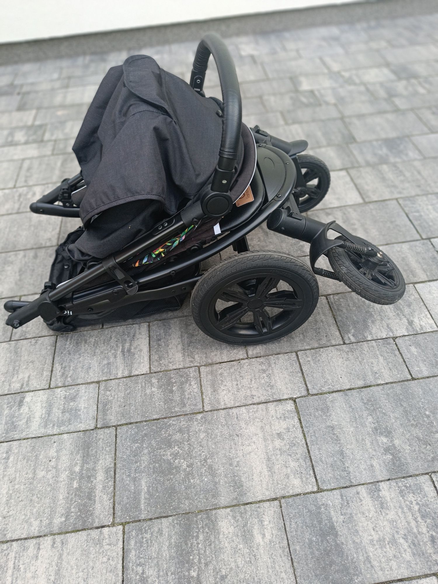 Wózek spacerowy Lionelo Annet Tour