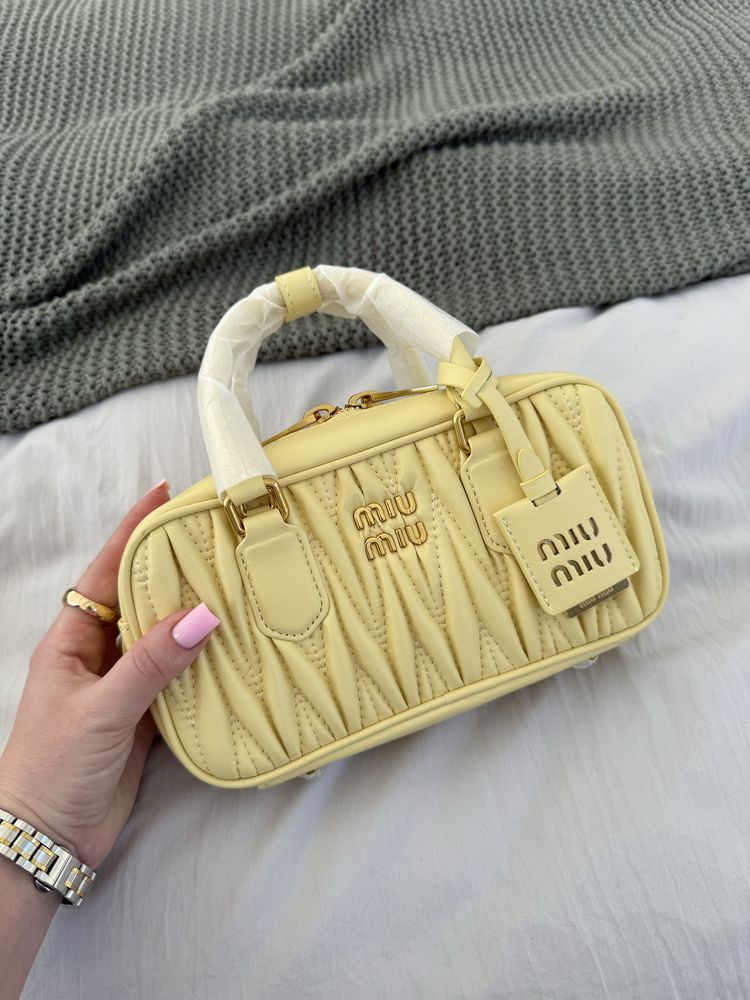 Сумка Miu Miu Arcadie Matelasse Nappa шкіра | Butter Yellow жовта