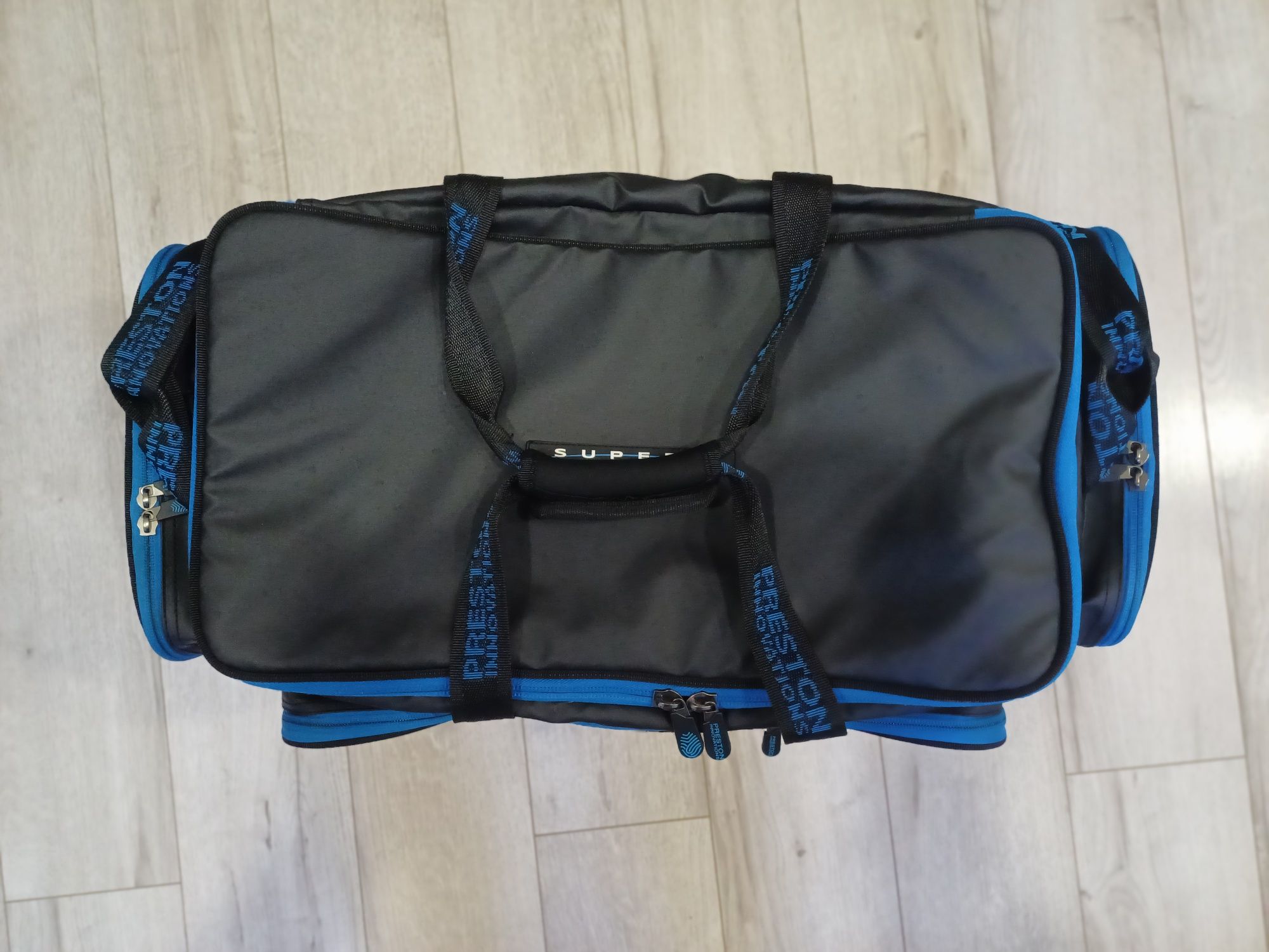 Сумка Preston Hardcase Supera Large Bait Bag. Розмір 650х350х300 мм