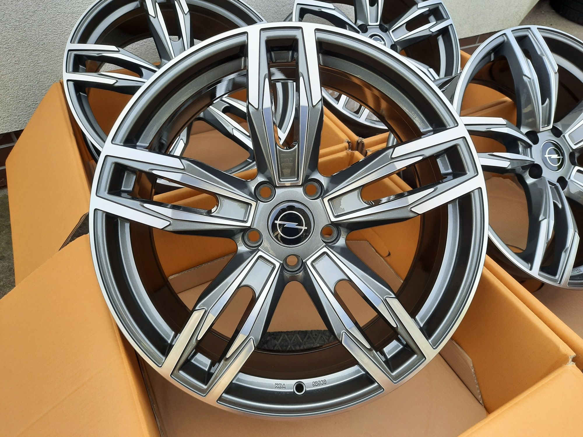 Alufelgi 20 Nowe! Opel Insignia 5x120 8Jx20H2 ET35 PROLINE!