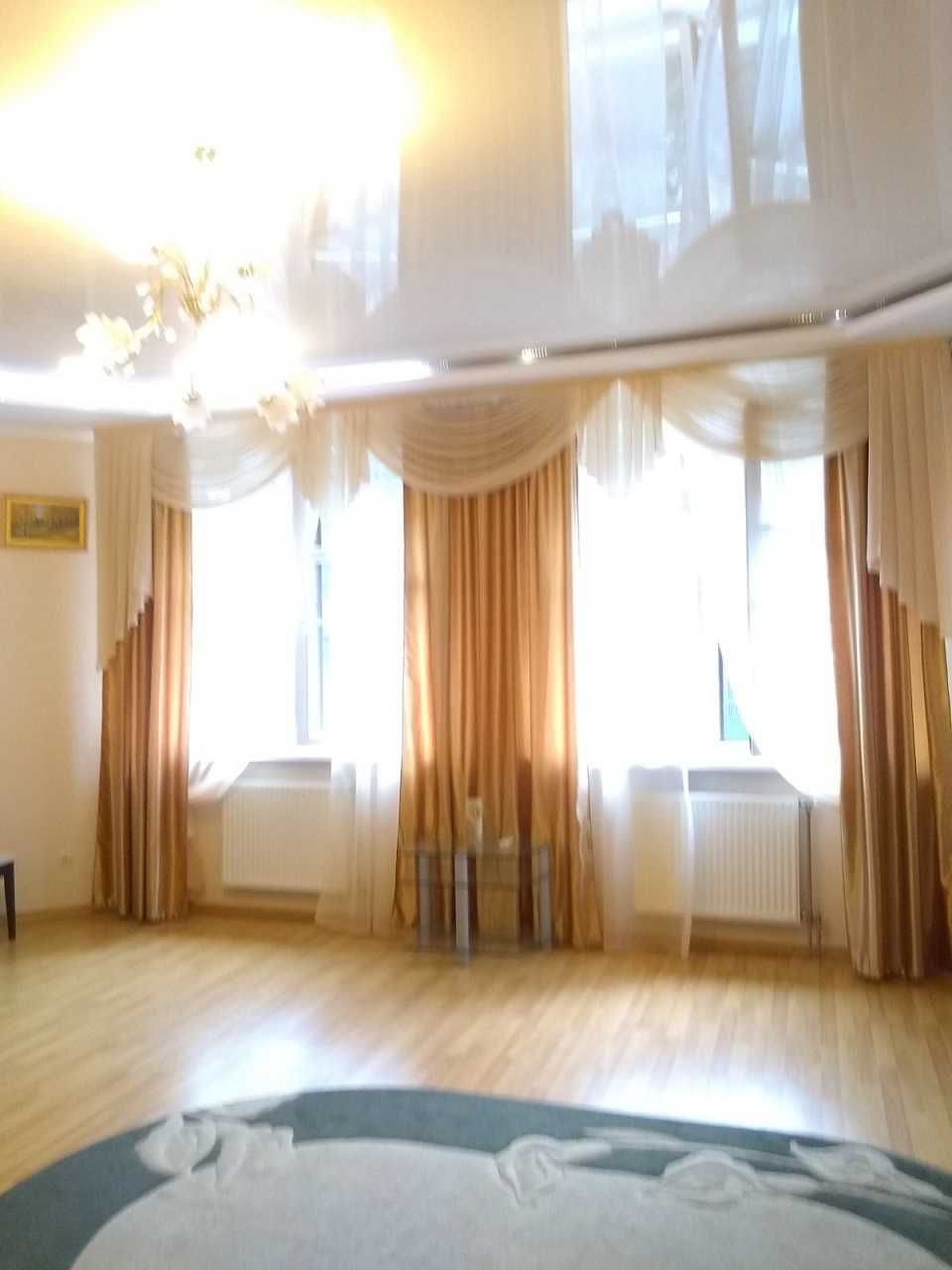 Оренда 3-кімн квартири вул. Коновальця 32Б Центр Печерський район