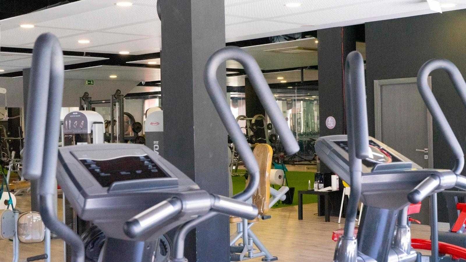2 Elípticas profissionais FITTTECH excelente