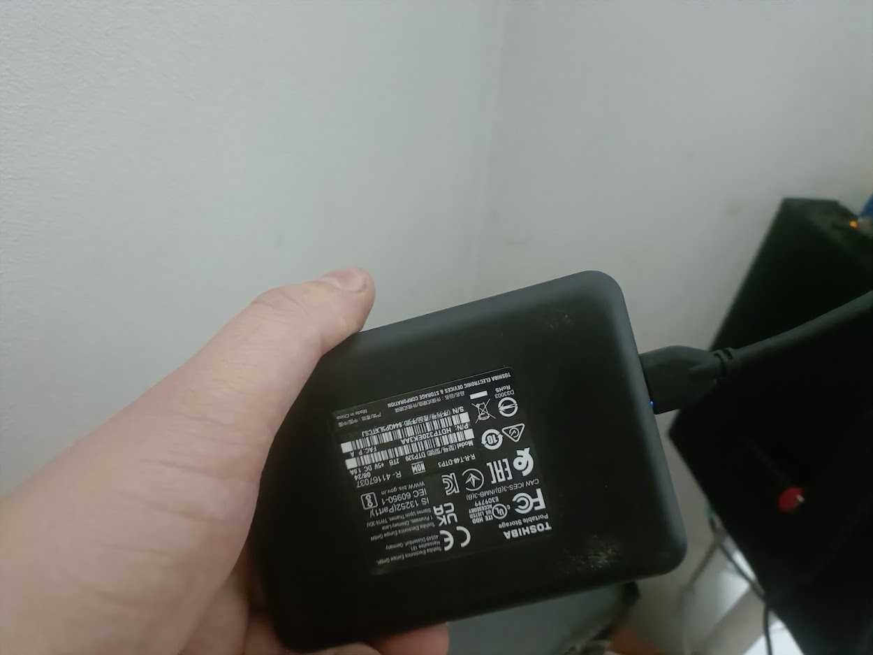 Зовнішній Жорсткий диск 2000Gb 2TB Жорсткий диск Toshiba Canvio Ready