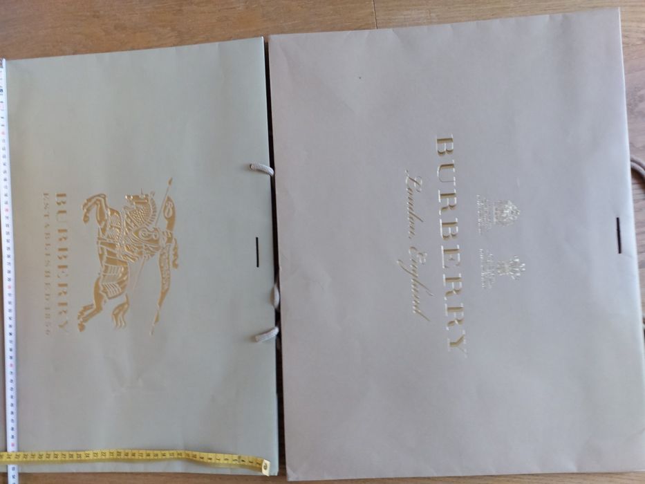 Torby papierowe Burberry