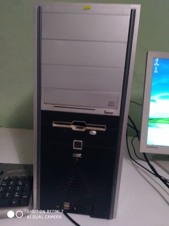 Системный блок + монитор, компьютер. Pentium 2 Озу.
