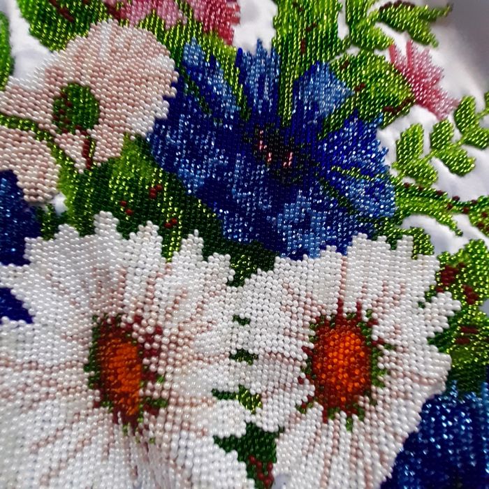 Вишите плаття бісером